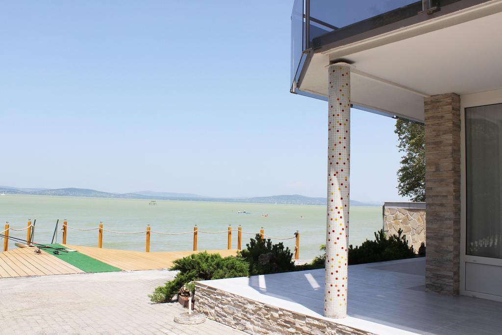 Parton Villa Apartments Fonyód 部屋 写真